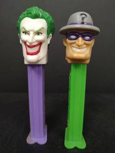 lot 448 image: Vintage PEZ Dispensers