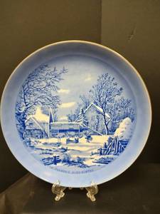 lot 595 image: Currier & Ives The Farmers Home-Winter Decorative Plate