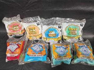 lot 16 image: McDonalds Looney Tunes Happy Meal Toys Complete Set 1990s