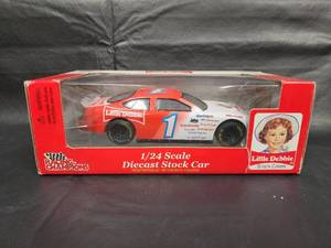 lot 23 image: Little Debbie Racing Champions 124 Scale Diecast Stock Car #1 Limited Edition