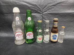 lot 44 image: Vess Soda Bottles Collection with Canada Dry and Pabst Blue Ribbon