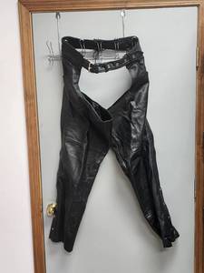 lot 73 image: UNIK Premium Black Leather Motorcycle Chaps Size 5XL