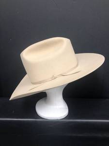lot 639 image: Bailey 5X Beaver Cowboy Hat, Size 7 14