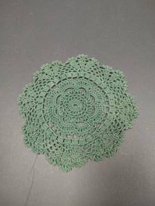 lot 664 image: Green Crocheted Doily, 8 inch