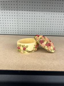 lot 32649 image: Vintage hand painted trinket box-oval shaped