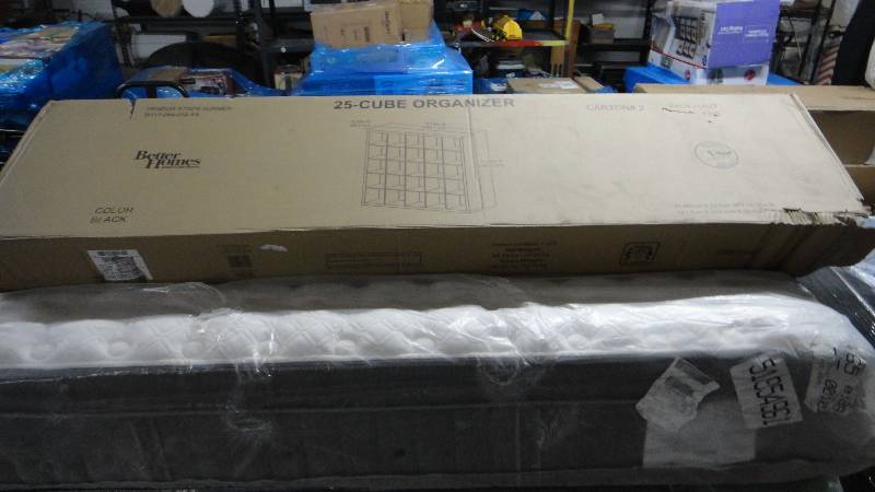 lot 8765 image: 23-Cybe Organizer