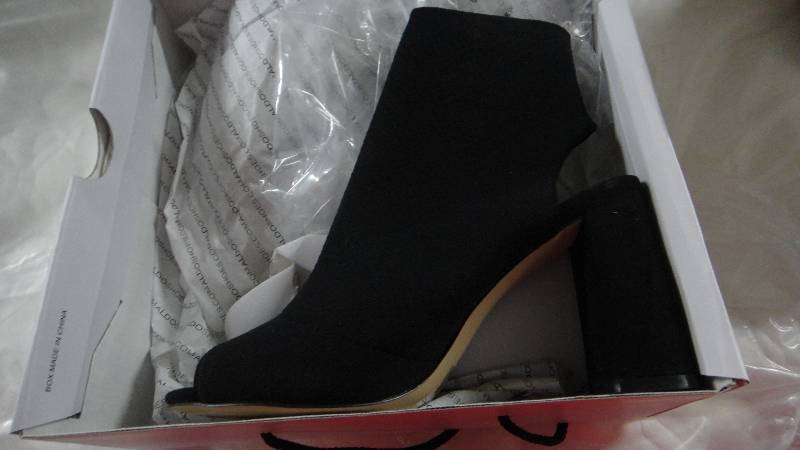 lot 8862 image: Umber Size 8.5 Heels