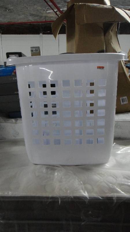 lot 8866 image: Laundry Baskets