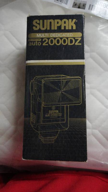 lot 8878 image: Sunpak Lens
