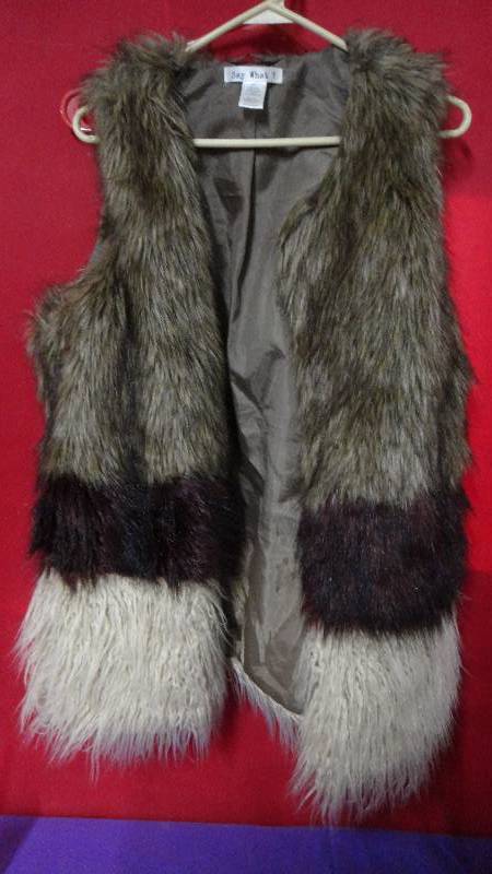 lot 8922 image: Say What 1X Jacket