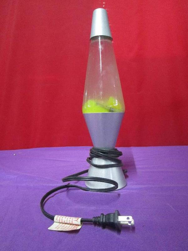 lot 8776 image: Lava Lamp