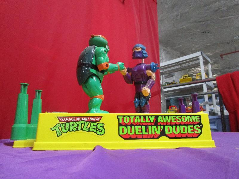 lot 8783 image: TMNT Rock Em Sock Em