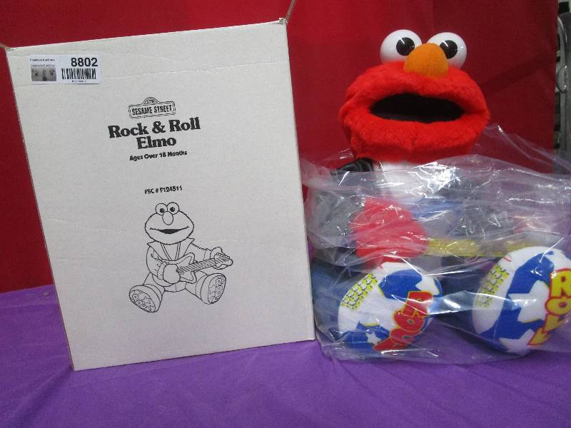 lot 8802 image: Rock and Roll Elmo