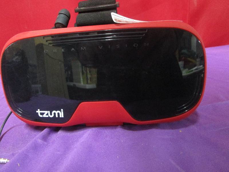 lot 8830 image: Tzumi Vr Glasses