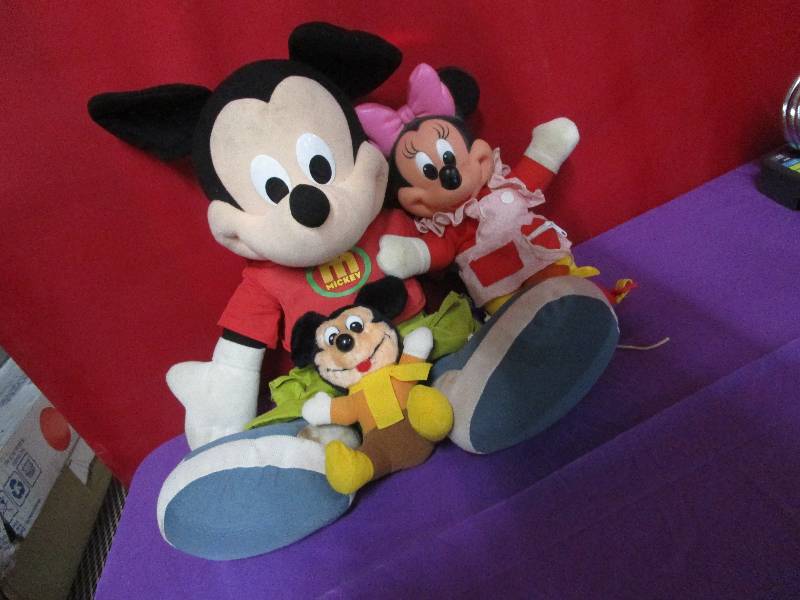 lot 8824 image: Disney Stuffed Animals