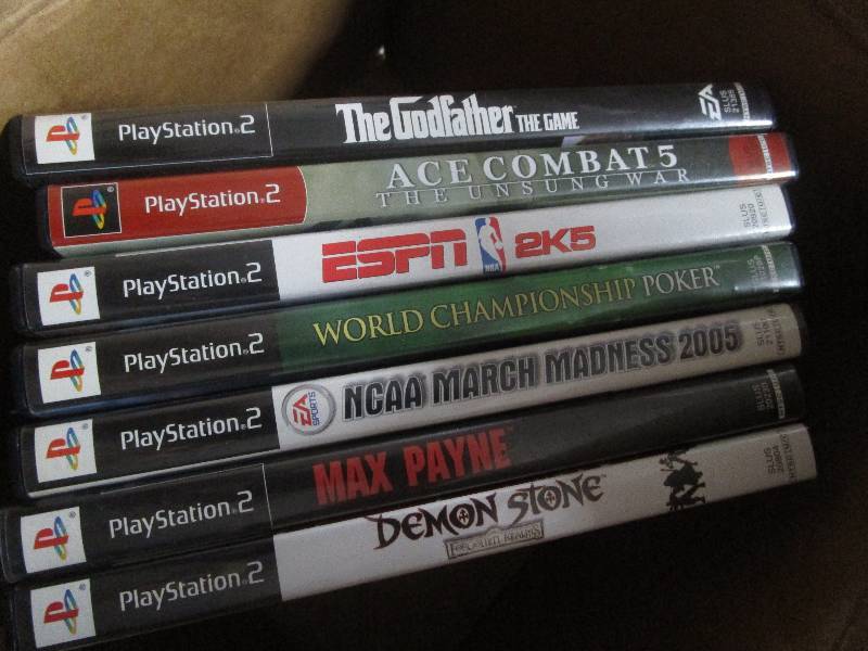 lot 8968 image: Lot of Games
