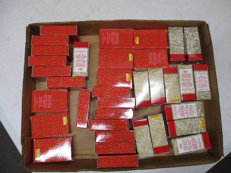 lot 8756 image: Lot of Avon Colognes