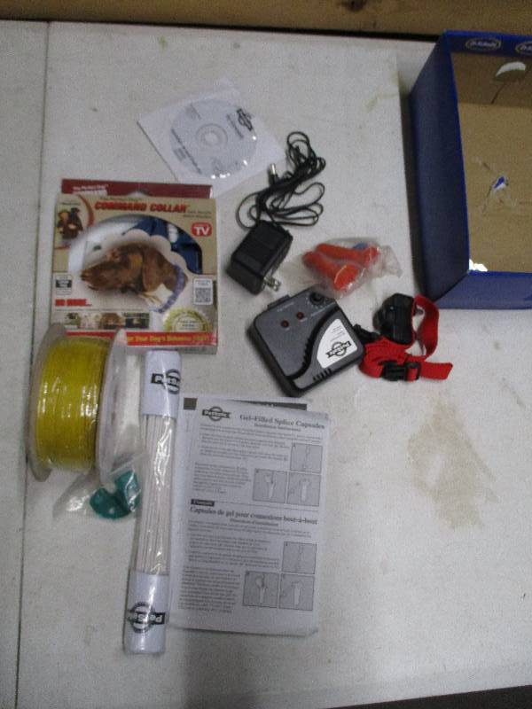 lot 8810 image: Petsafe Dog Collar