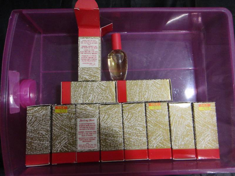 lot 10460 image: Lot of Avon Colognes