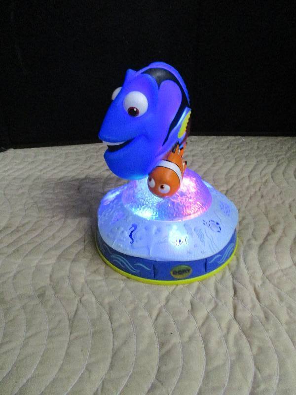 lot 10641 image: Dory Light