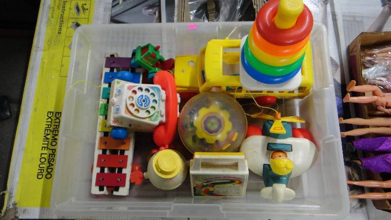 lot 10651 image: Vintage Toy Lot