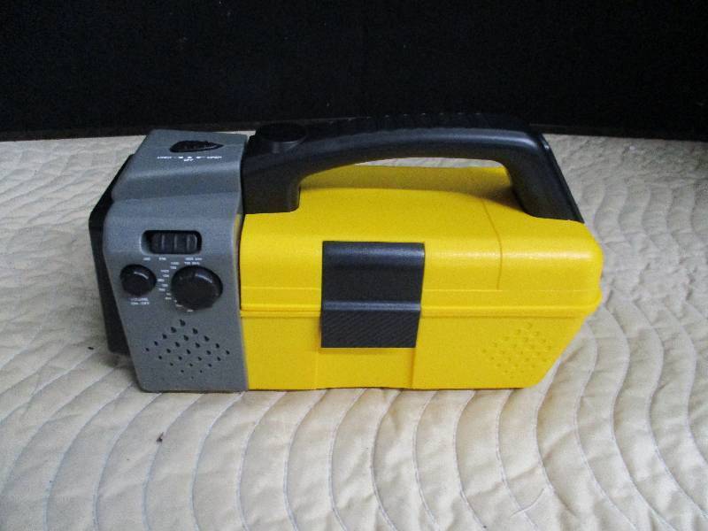 lot 10659 image: Flashlight