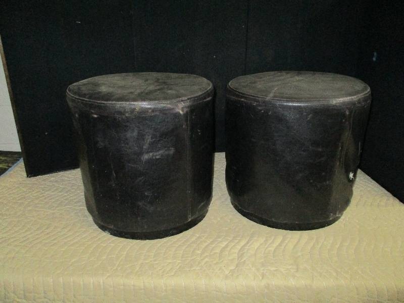 lot 10669 image: Pair of Stools