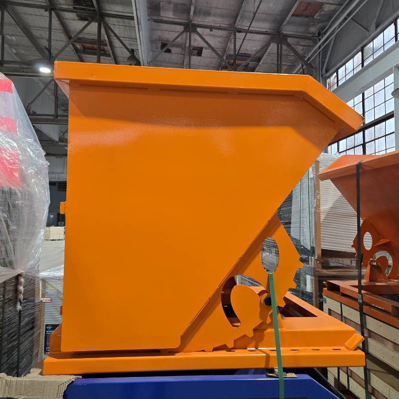lot 1215 image: Unused 2023 Greatbear Self Dumping 1 Cubic Yard Hopper Equipment Attachment.Detailsforklift pockets.  Orange
