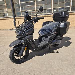 lot 47 image: New Vitacci Tank Pro 200 EFI Scooter (Black)