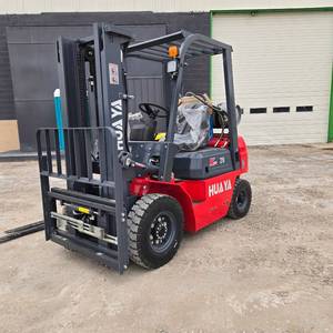 lot 85 image: New Huaya K20 Fork truck  LPGGas  Red