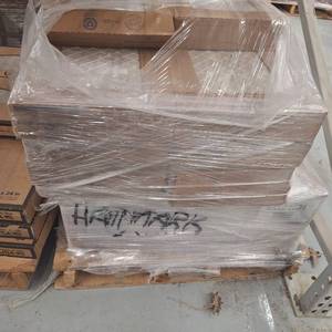 lot 16014 image: Pallet Of Miscellaneous Tile