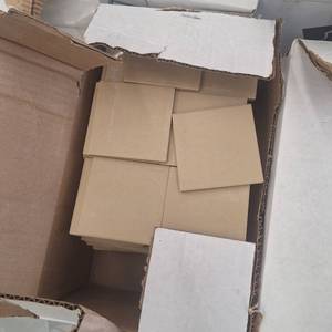 lot 16028 image: Small Pallet Of 4x4 Tile