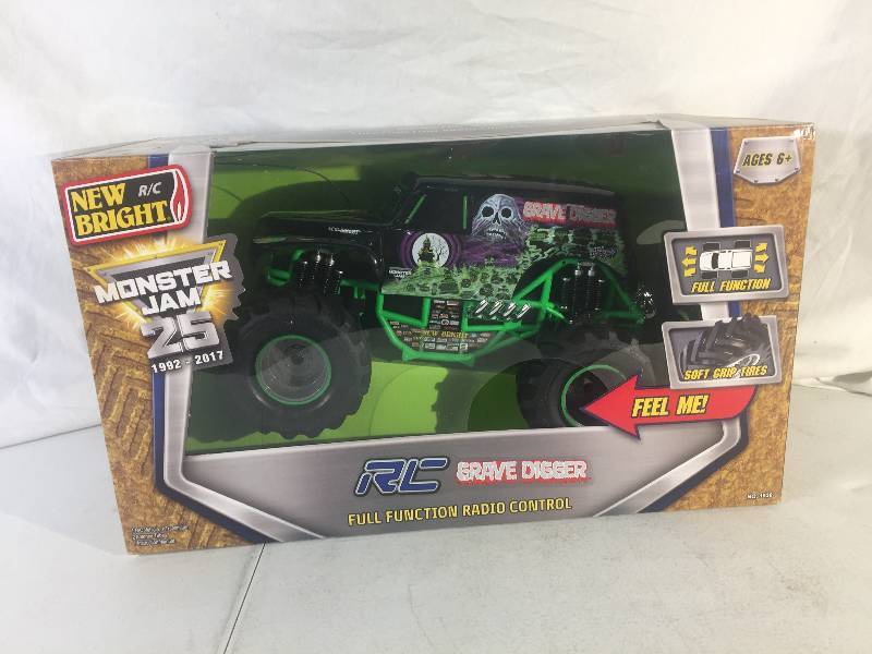 lot 6345 image: RC Grave Digger Monster Truck
