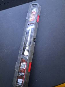lot 11859 image: Husky 38-inch Drive Torque Wrench 20-100 ft-lbs