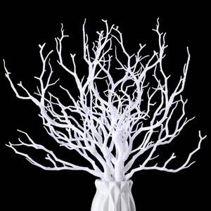 lot 4041 image: Geosar 13.8 Inch Small Manzanita Branches Plastic Faux Branches Artificial Antler Shaped Tree Branch Decorative Plant Twigs for Home Wedding Table Centerpiece Festival Decors(White,20 Pieces)