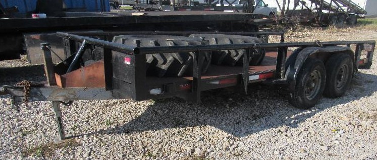 lot 5944 image: Tandem Axle Trailer - 16 w Metal Deck & Side Rails