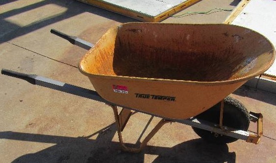 lot 5956 image: True Temper Wheel Barrow