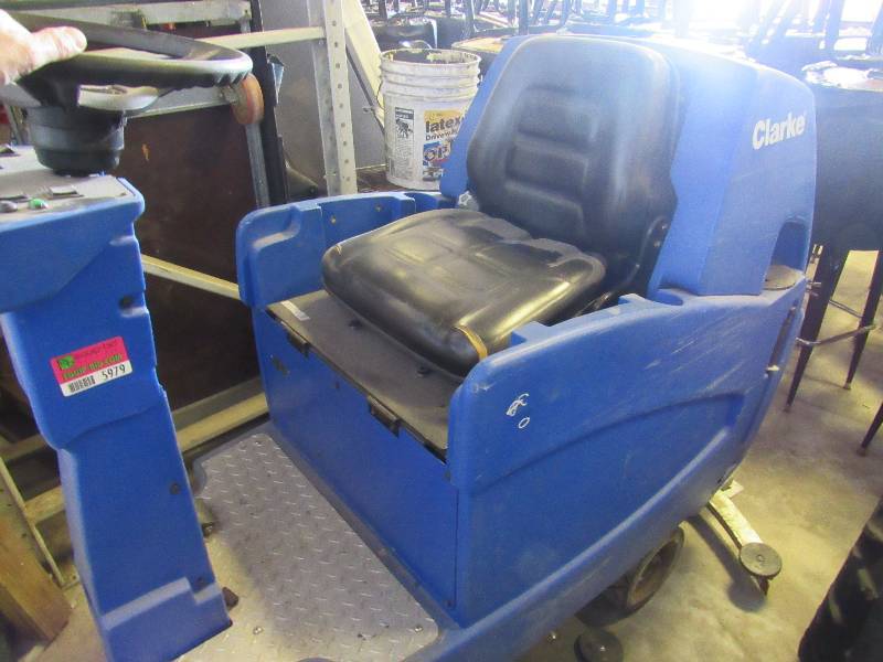 lot 5979 image: Clarke Riding Floor Cleaner - Model # 32 Boost Strg Whl
