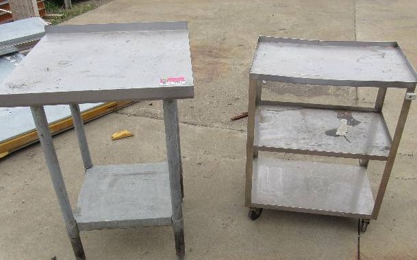 lot 5986 image: Work Cart & Small Work Table