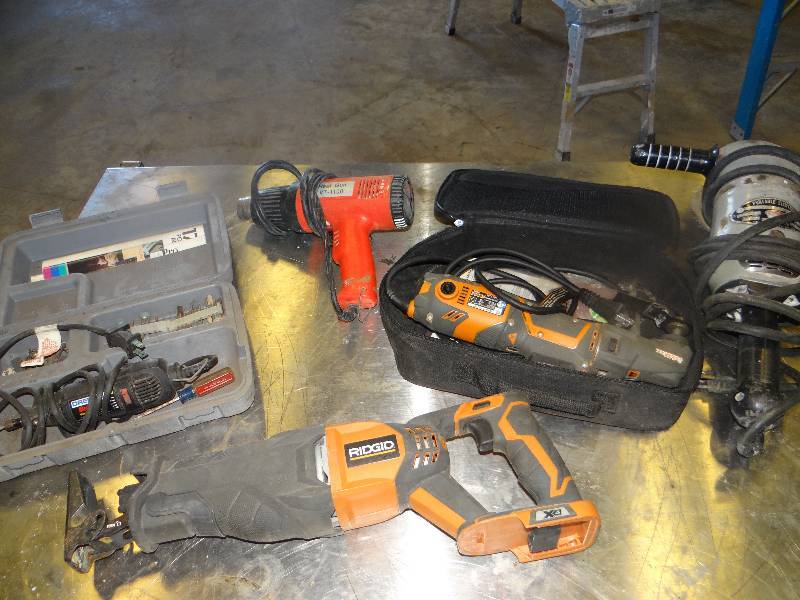 lot 8422 image: Lot of Power Tools