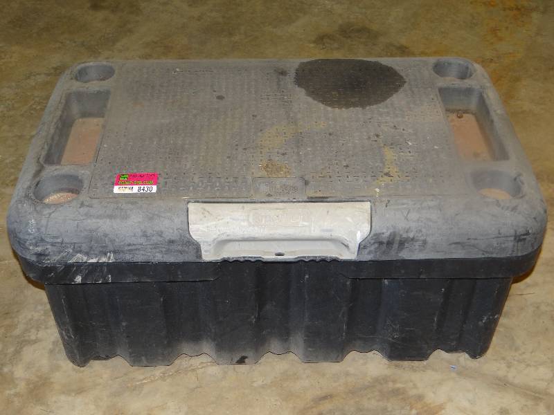 lot 8430 image: Black Plastic Tool Box & Contents