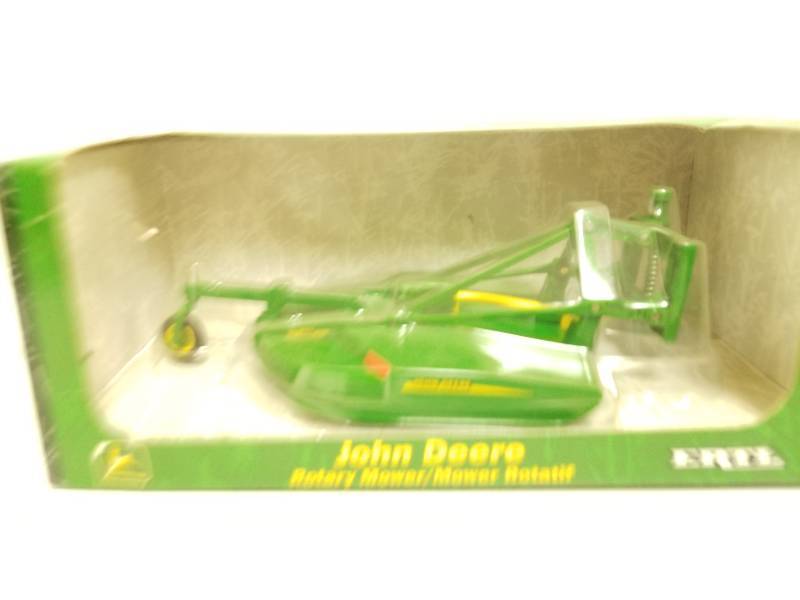 lot 1019 image: Ertl John Deere Rotary MowerMower Rotatif, 116 scale, # 15074, NIB