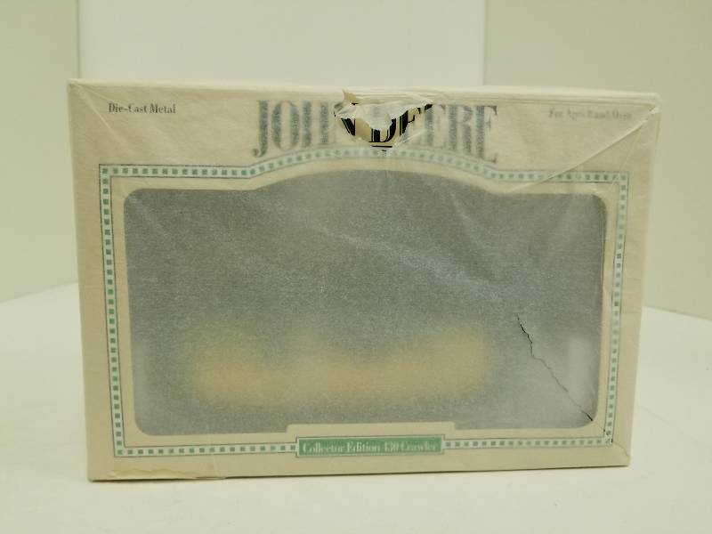 lot 1029 image: Ertl Collector Edition John Deere 430 Crawler wmetal tracks  116 scale, #5941DA, NIB and original shipping tissue