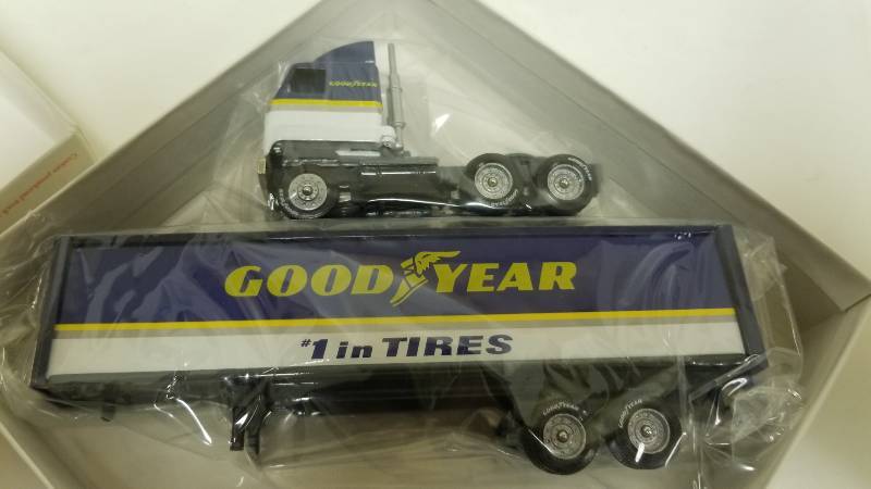 lot 1051 image: Winross Semi Truck Good Year  #1 in Tires, 164 scale, NIB