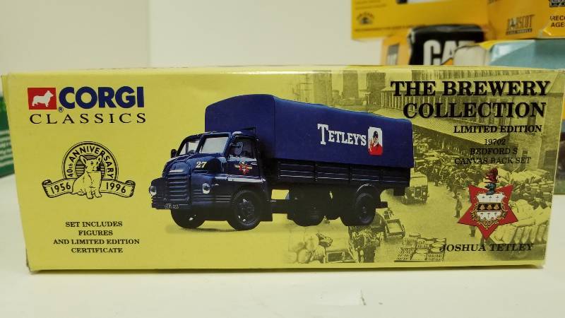 lot 1075 image: Corgi Classic  The Brewery Collection, TETLEYS Bedfords Canvas Set Truck, #19702, 164 scale, NIB