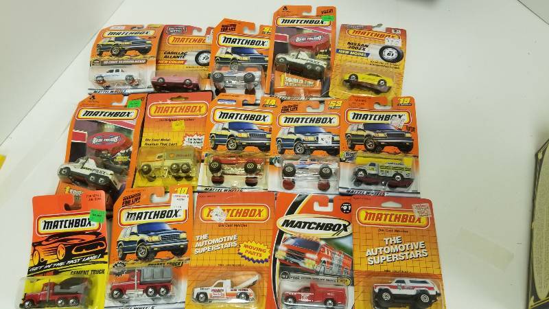 lot 1094 image: 15 Older Matchbox all Carded  automotive superstars and more