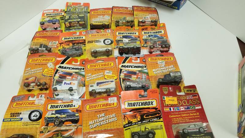 lot 1095 image: 20 Older Matchbox all Carded  automotive superstars and more