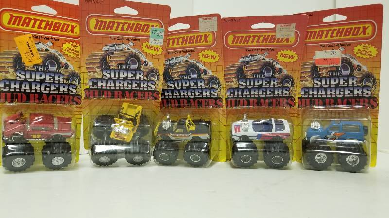 lot 1098 image: 5 Matchbox Super Chargers Mud Racers 1 with error