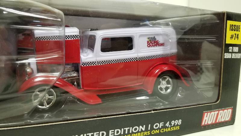 lot 1122 image: Racing Champions, Issue 74, 1932 Ford Sedan Delivery, 1 of 4998, 124 scale, NIB
