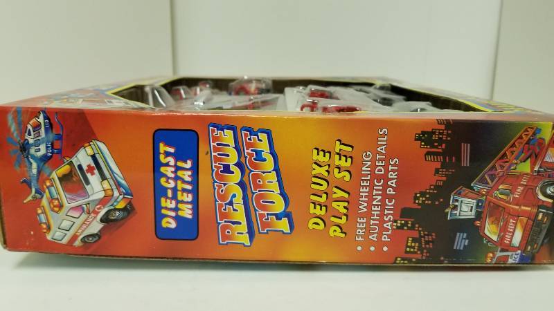 Rescue Force Deluxe Fire Rescue play set, 6 pieces (missing car